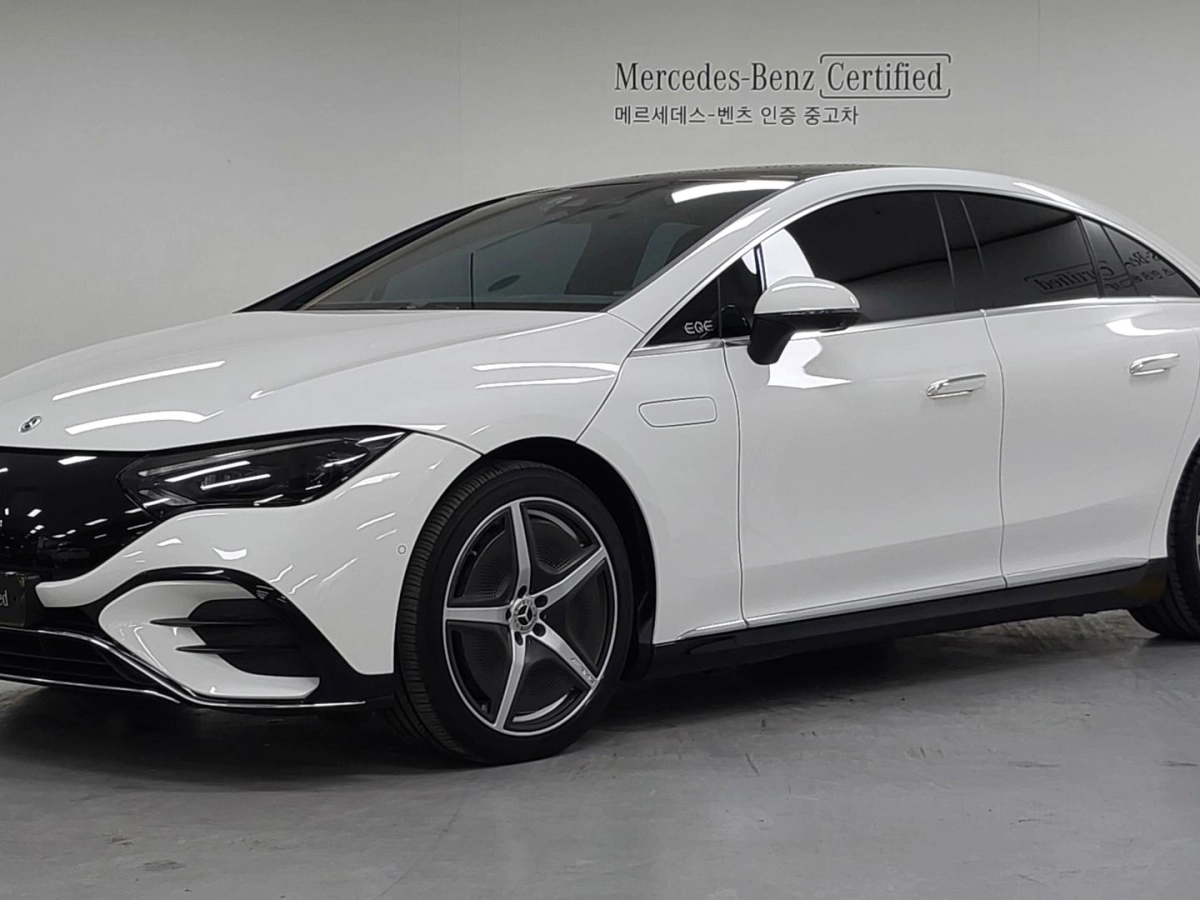 MERCEDES BENZ EQE V295  2023