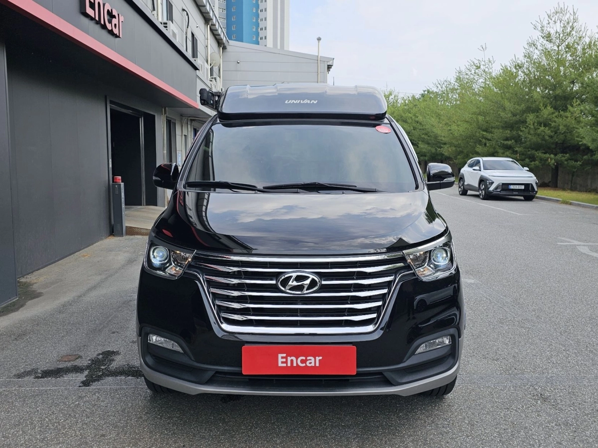 HYUNDAI STAREX GRAND