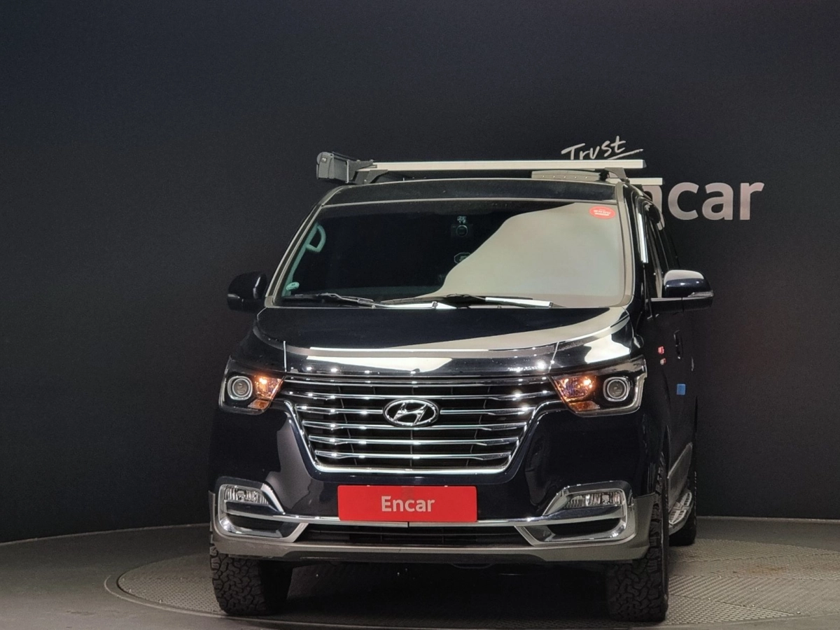 HYUNDAI STAREX GRAND