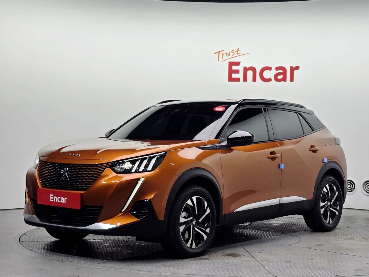 PEUGEOT E-2008  2022