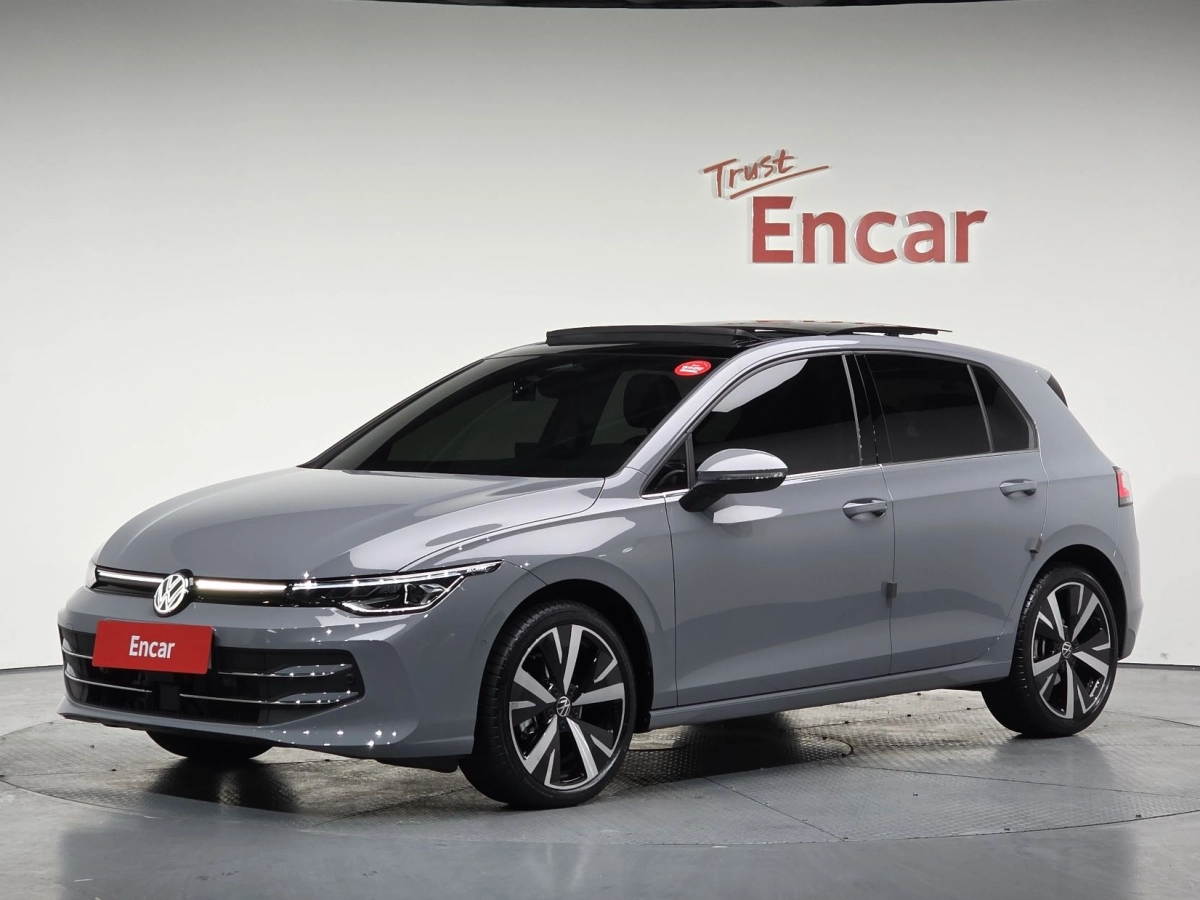 VOLKSWAGEN GOLF 2025