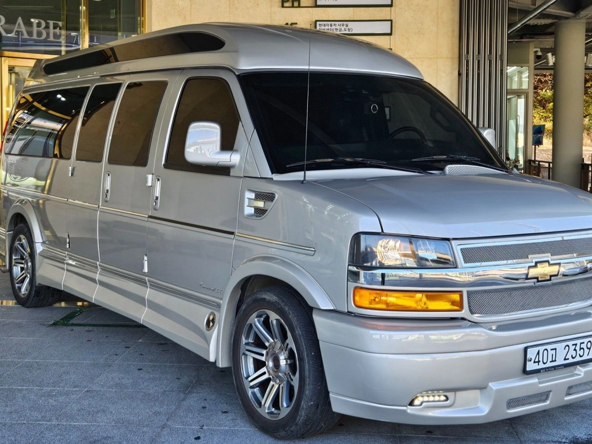CHEVROLET EXPRESS VAN  2019