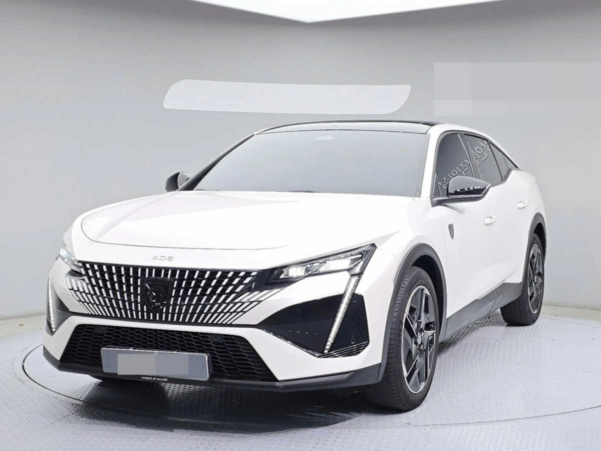 PEUGEOT 408