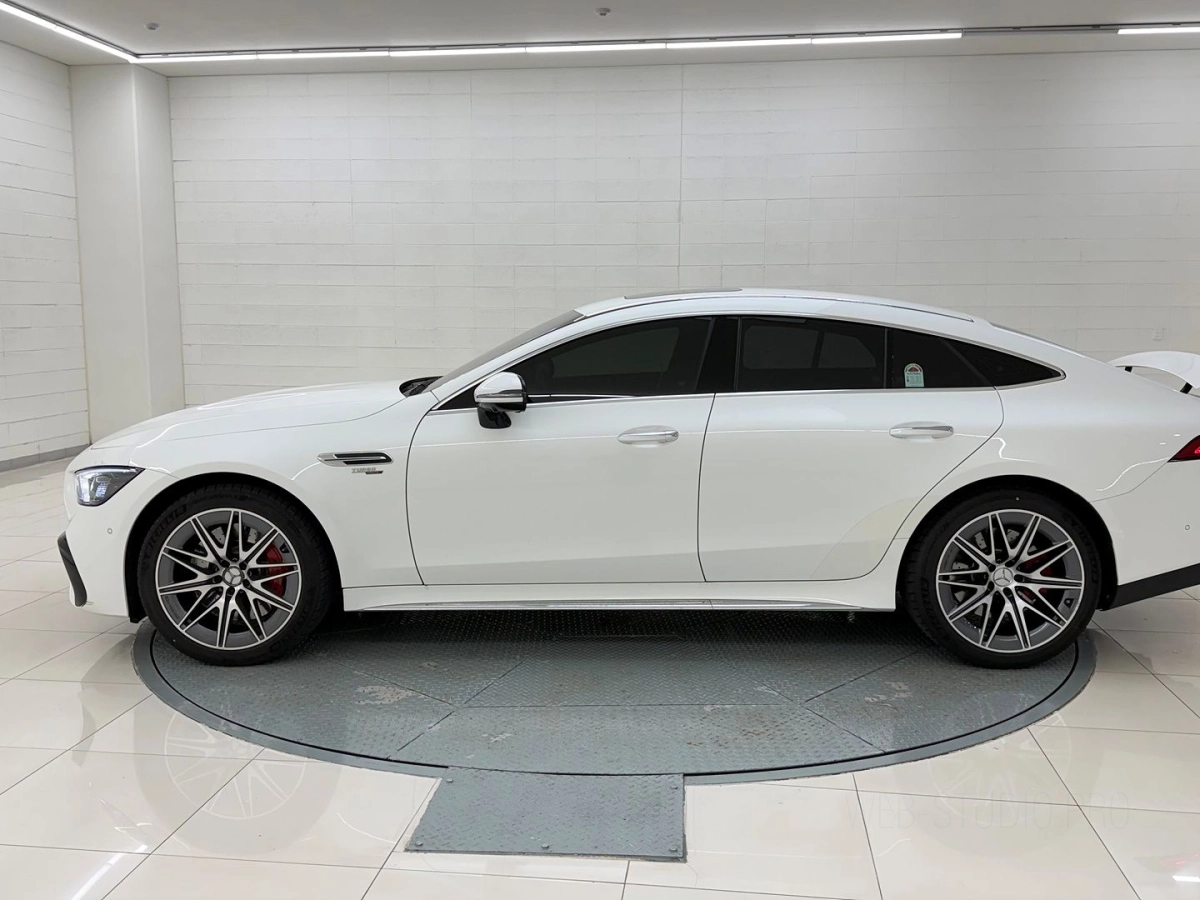 MERCEDES BENZ AMG GT