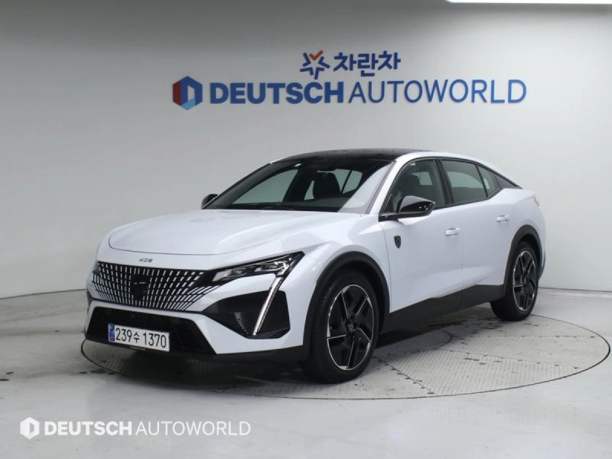 PEUGEOT 408
