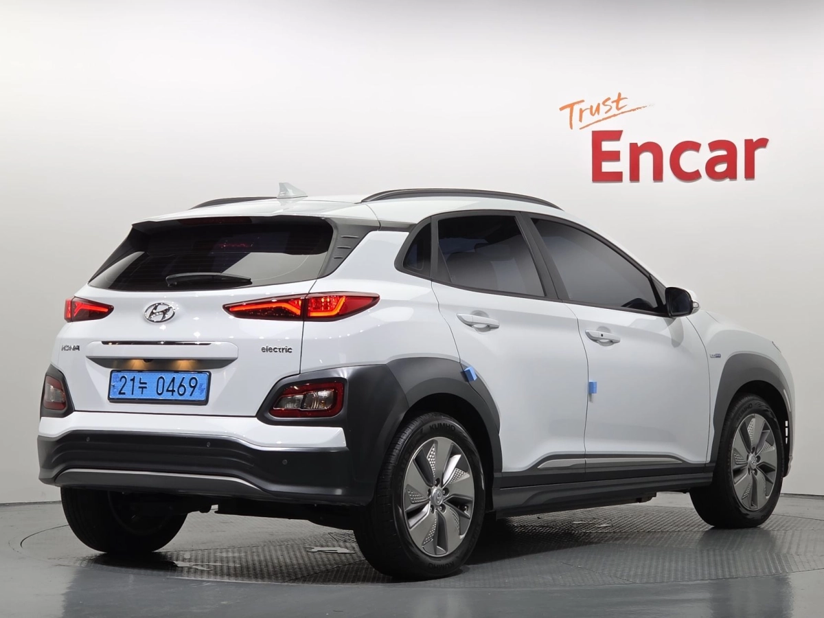 HYUNDAI KONA ELECTRIC