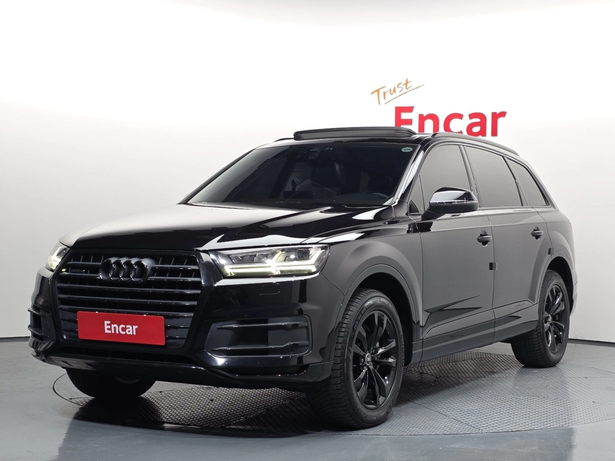 AUDI Q7 4M