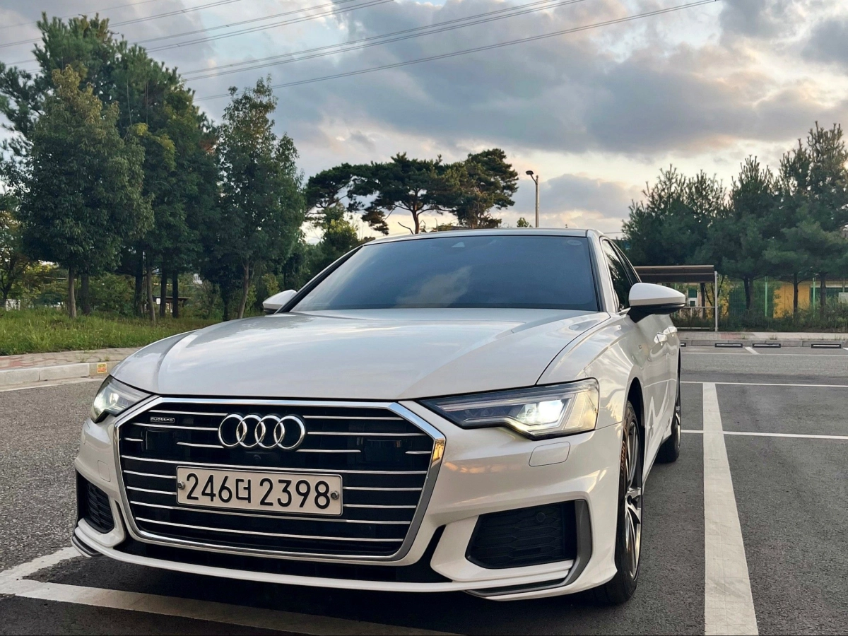 AUDI A6 C8  2020