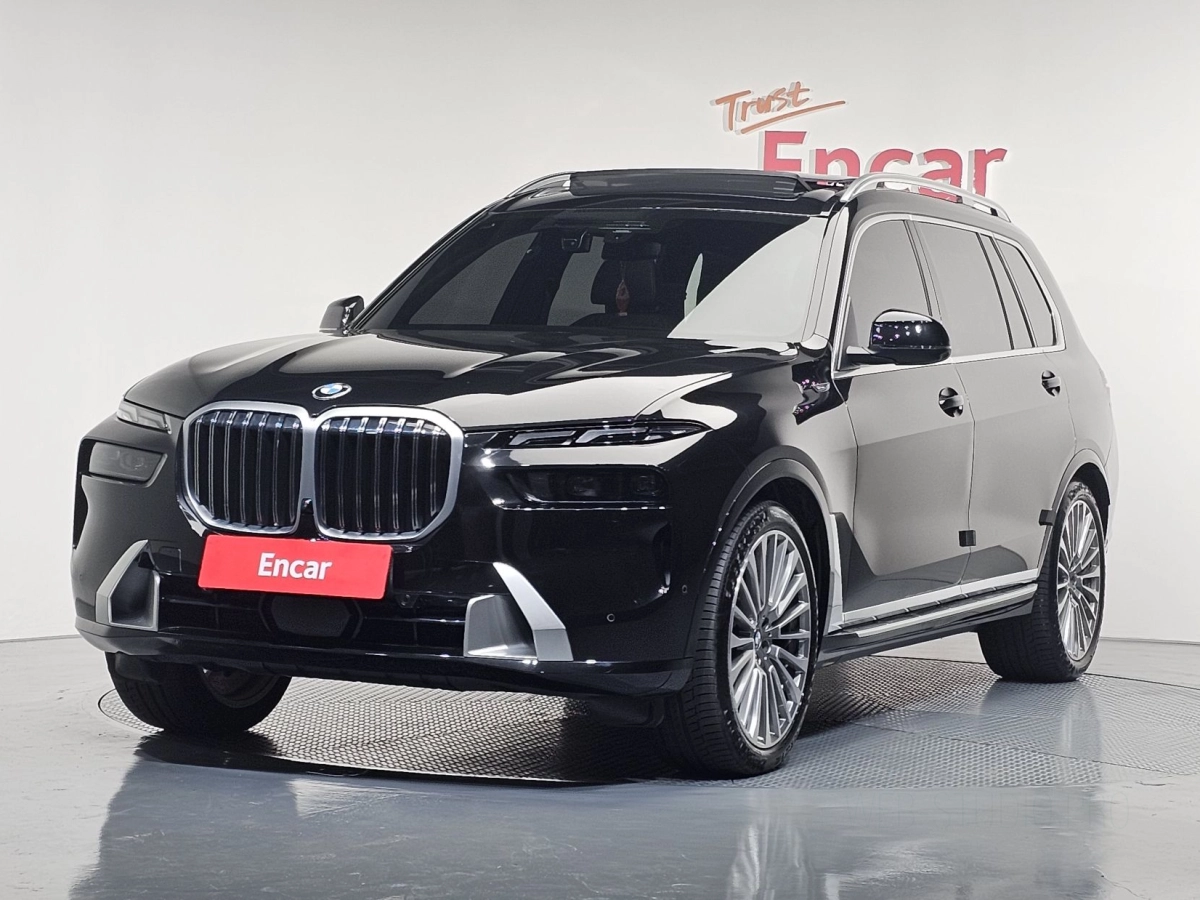 BMW X7 G07 2024