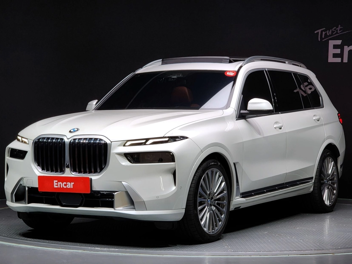 BMW X7 G07 2024