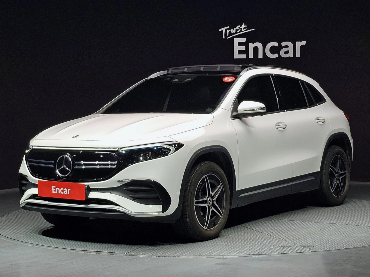 MERCEDES BENZ EQA H243