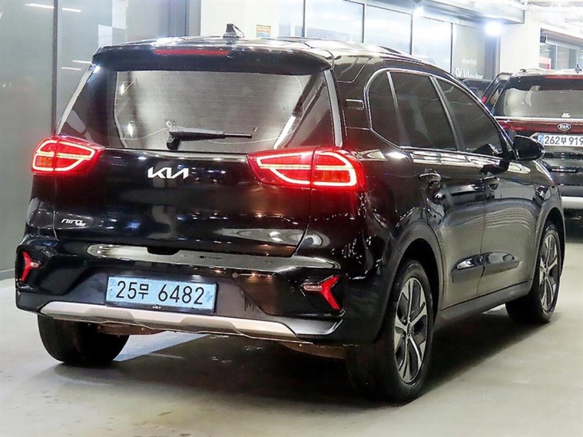 KIA NIRO PLUS