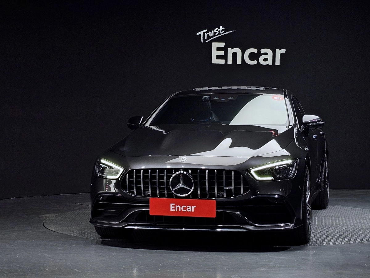 MERCEDES BENZ AMG GT