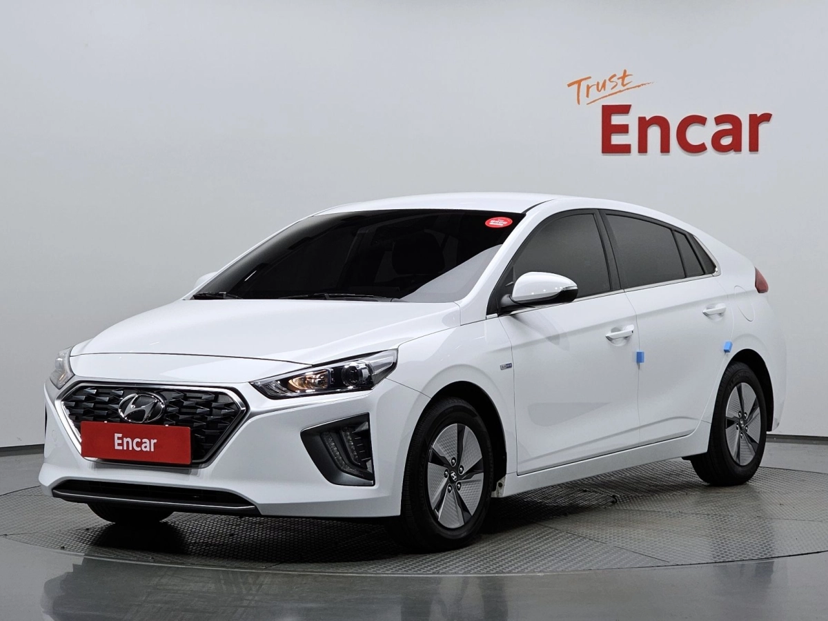 HYUNDAI IONIQ HYBRID  2020