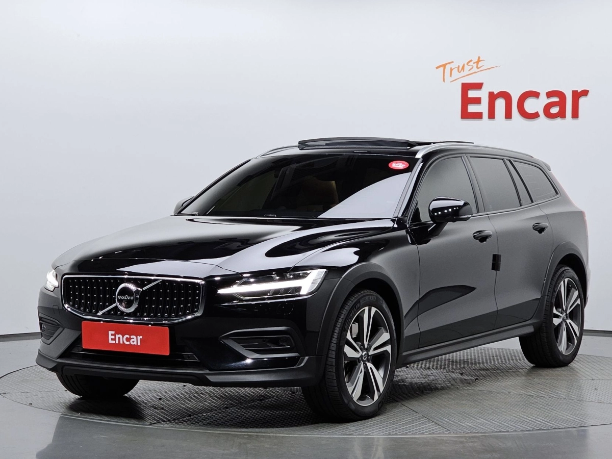 VOLVO V60 CROSS COUNTRY  2021