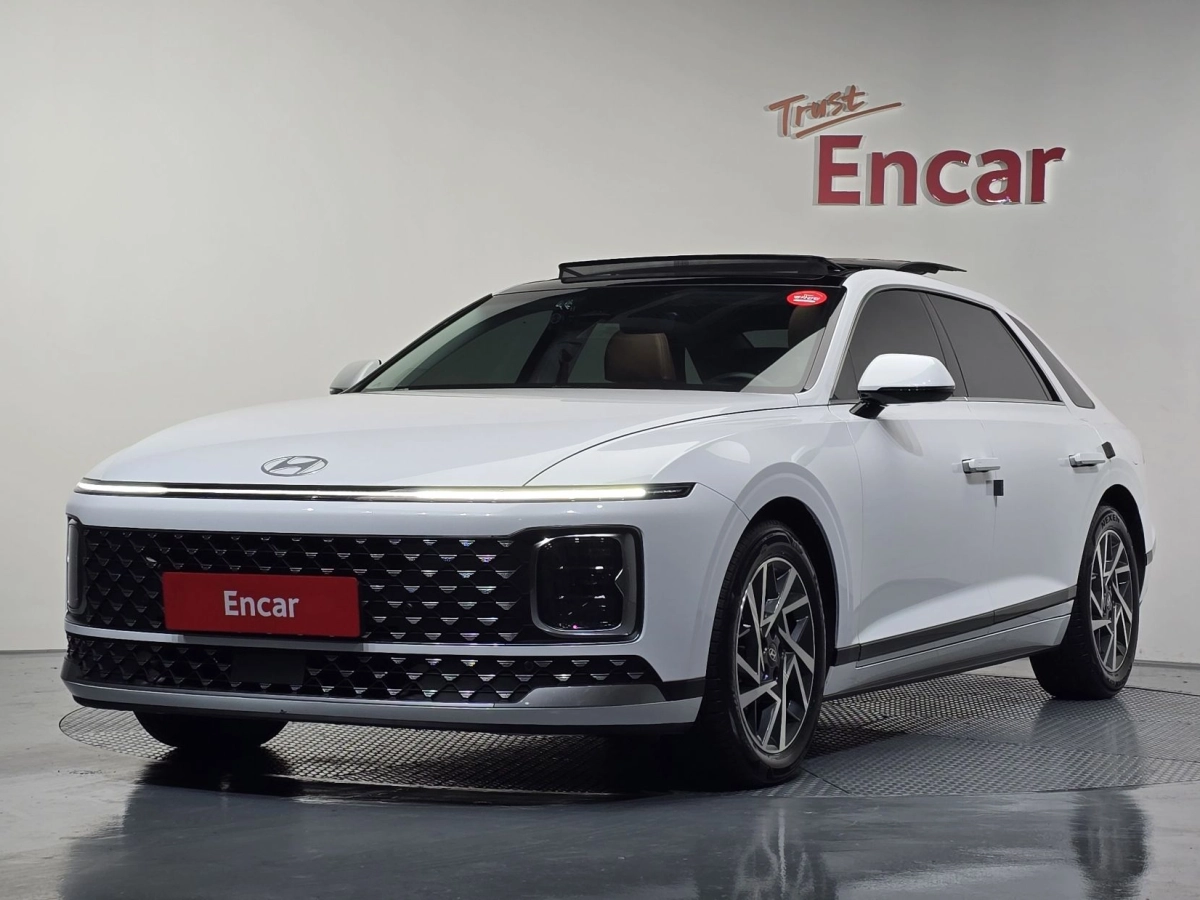 HYUNDAI GRANDEUR HYBRID GN7  2023