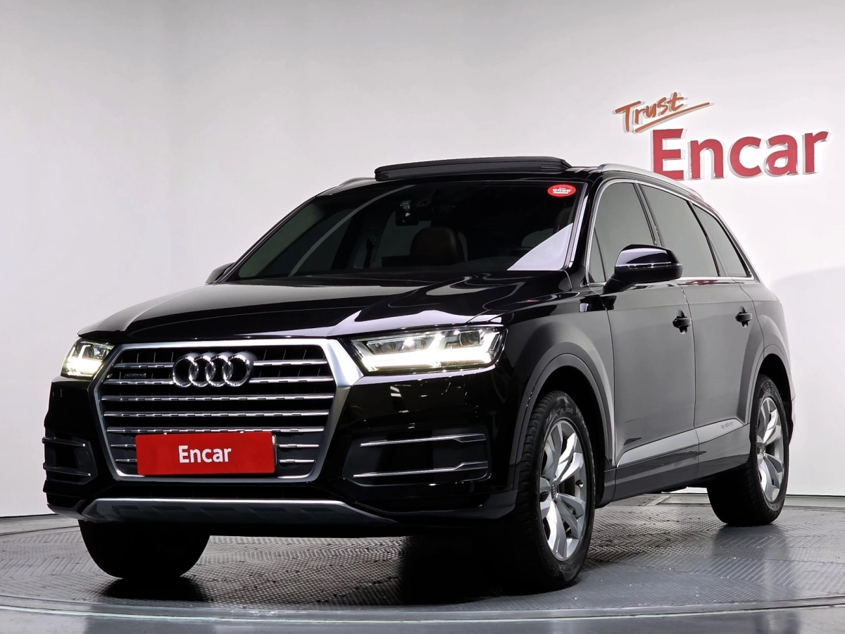 AUDI Q7 4M
