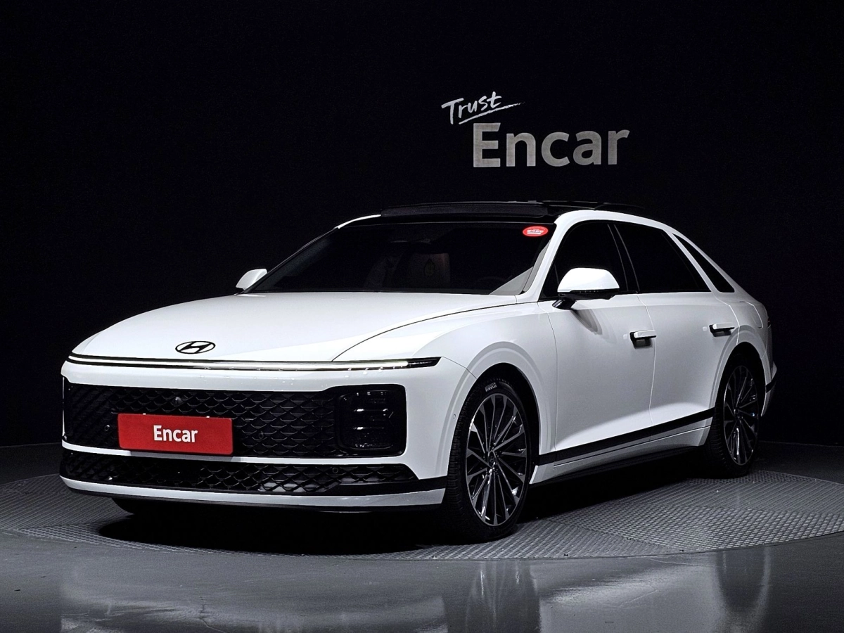 HYUNDAI GRANDEUR HYBRID GN7 2025