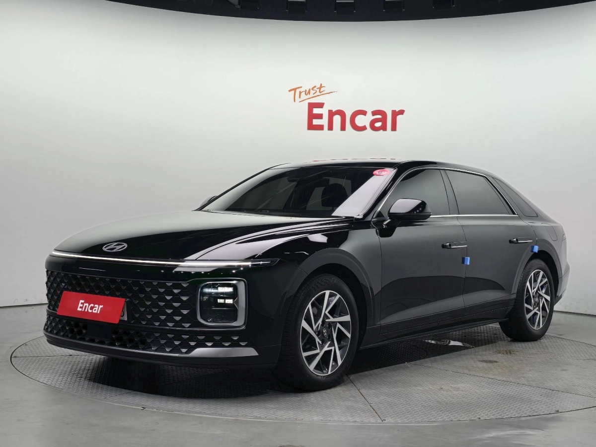 HYUNDAI GRANDEUR HYBRID GN7  2023