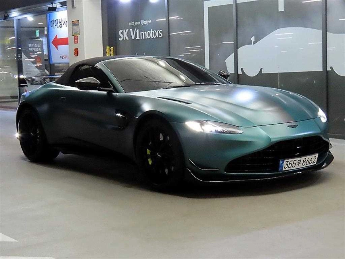 ASTON MARTIN VANTAGE  2022