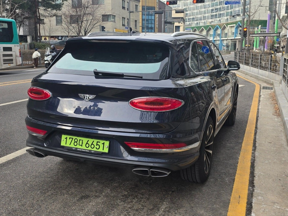 BENTLEY BENTAYGA