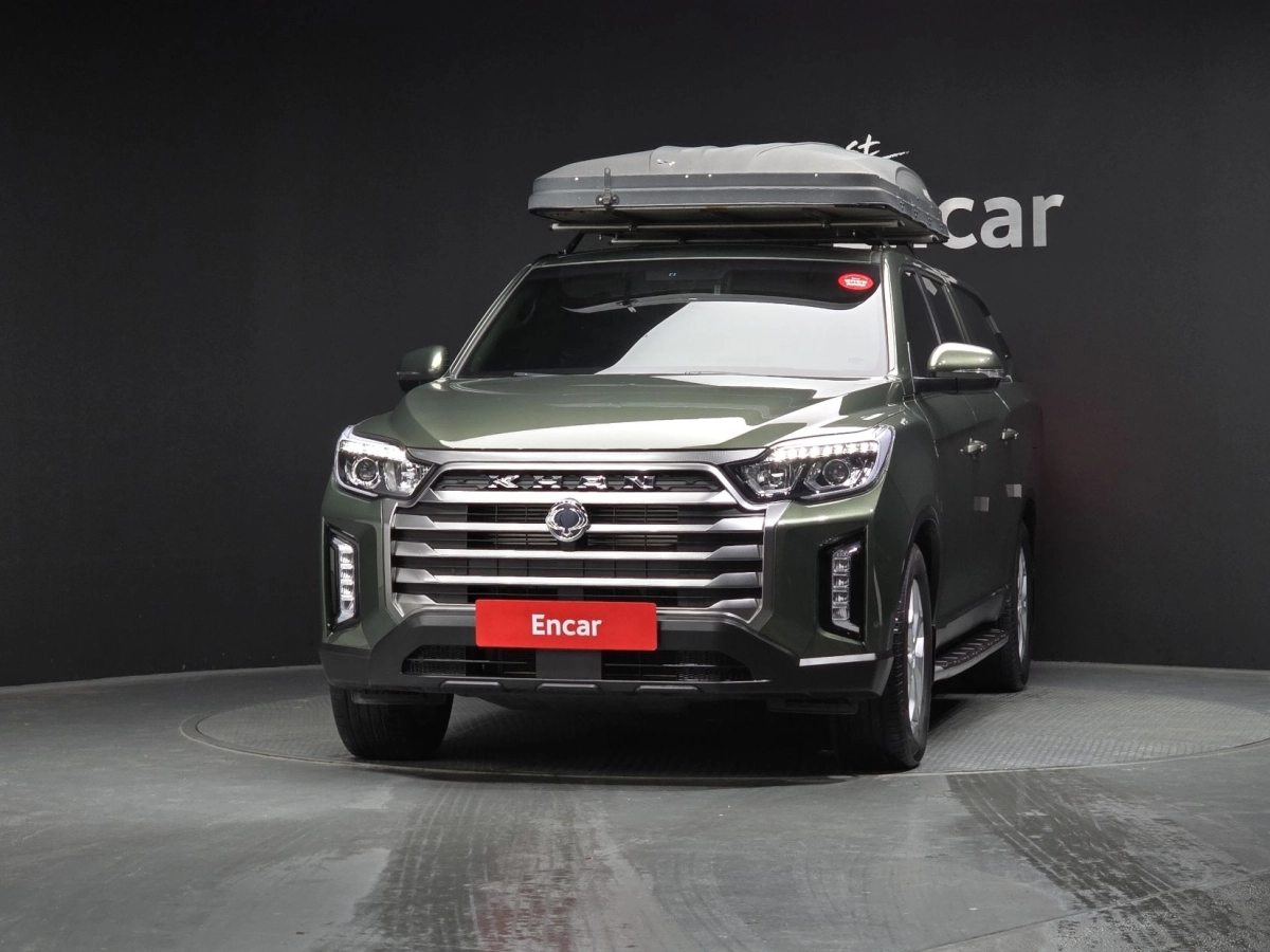 SSANGYONG REXTON SPORTS CAR