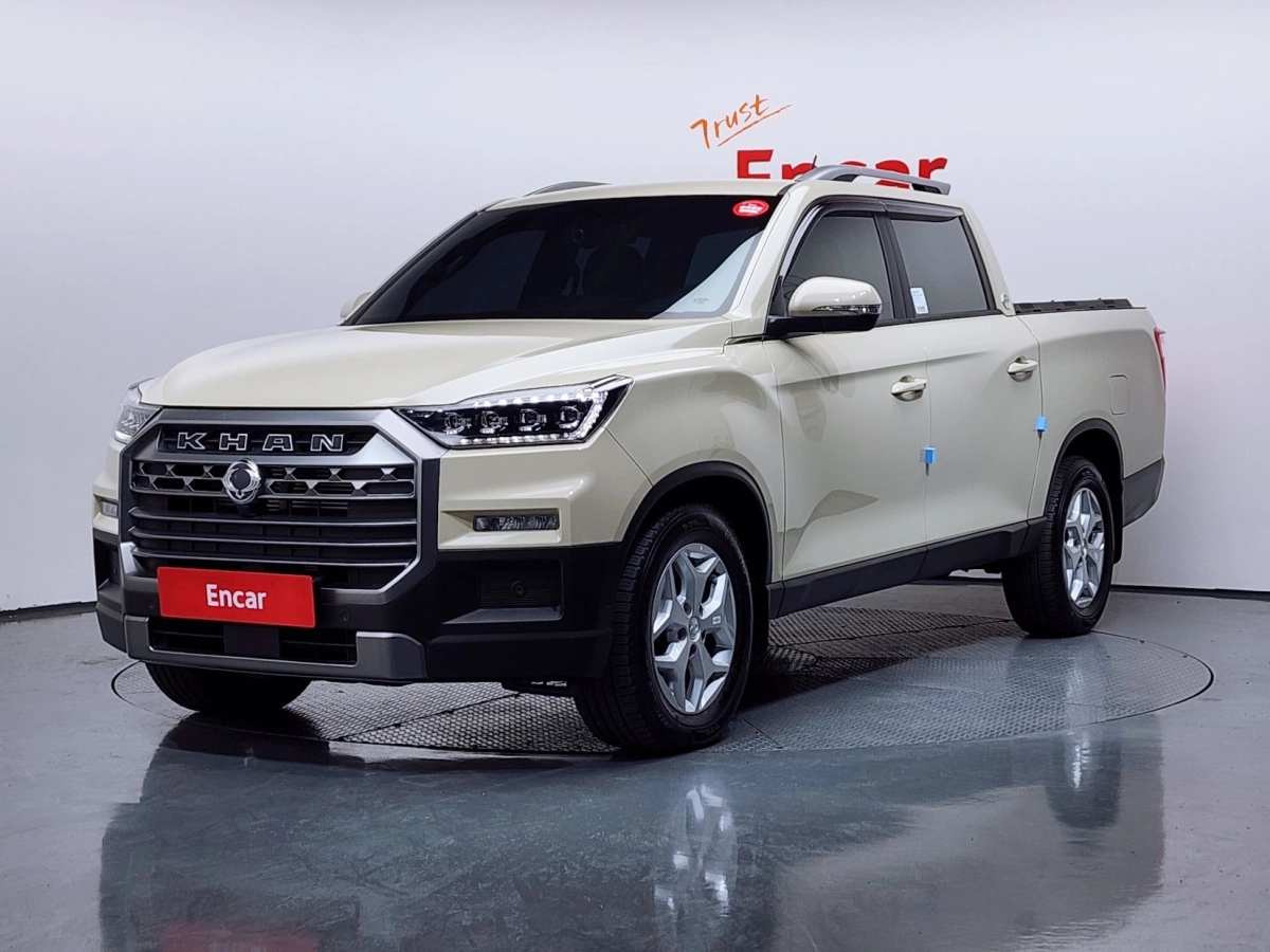 SSANGYONG REXTON SPORTS CAR