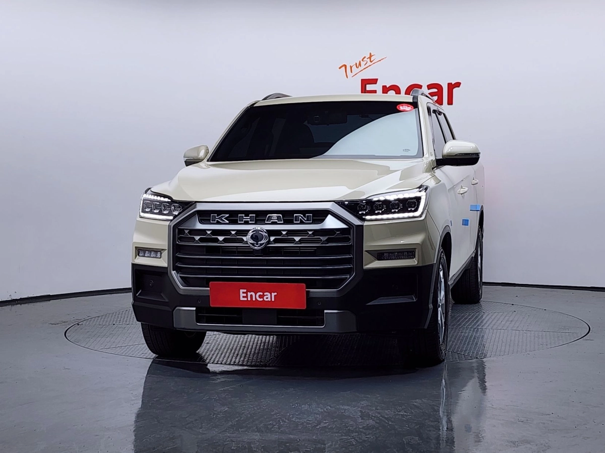 SSANGYONG REXTON SPORTS CAR