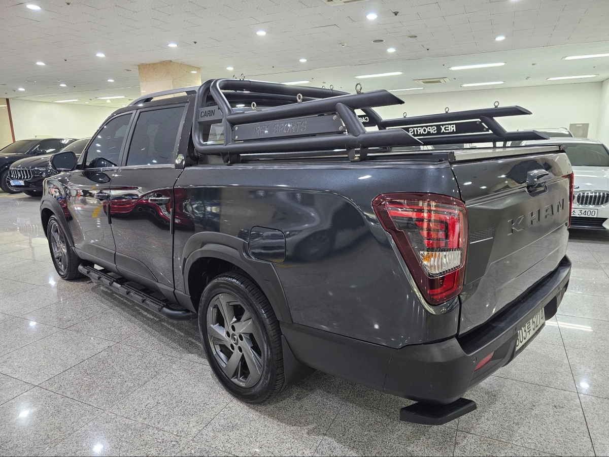 SSANGYONG REXTON SPORTS CAR