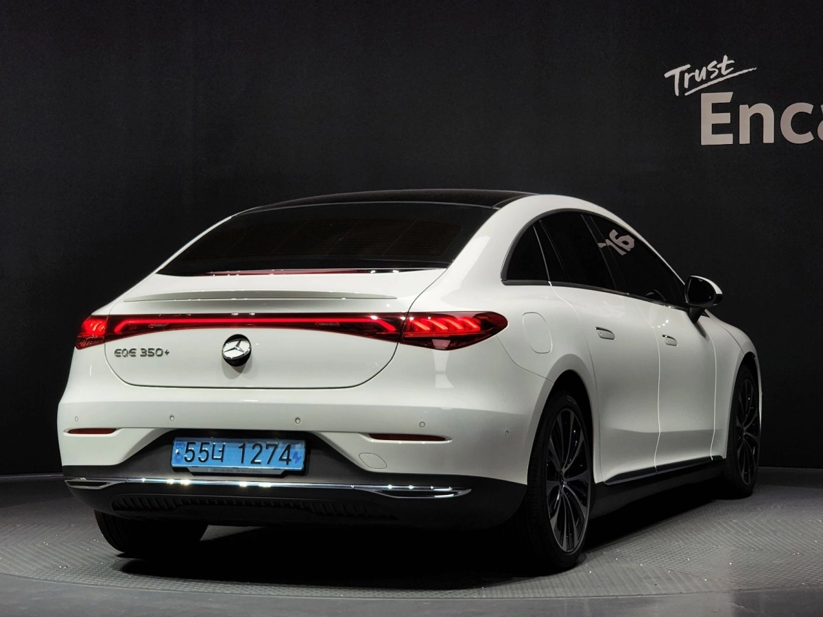 MERCEDES BENZ EQE V295