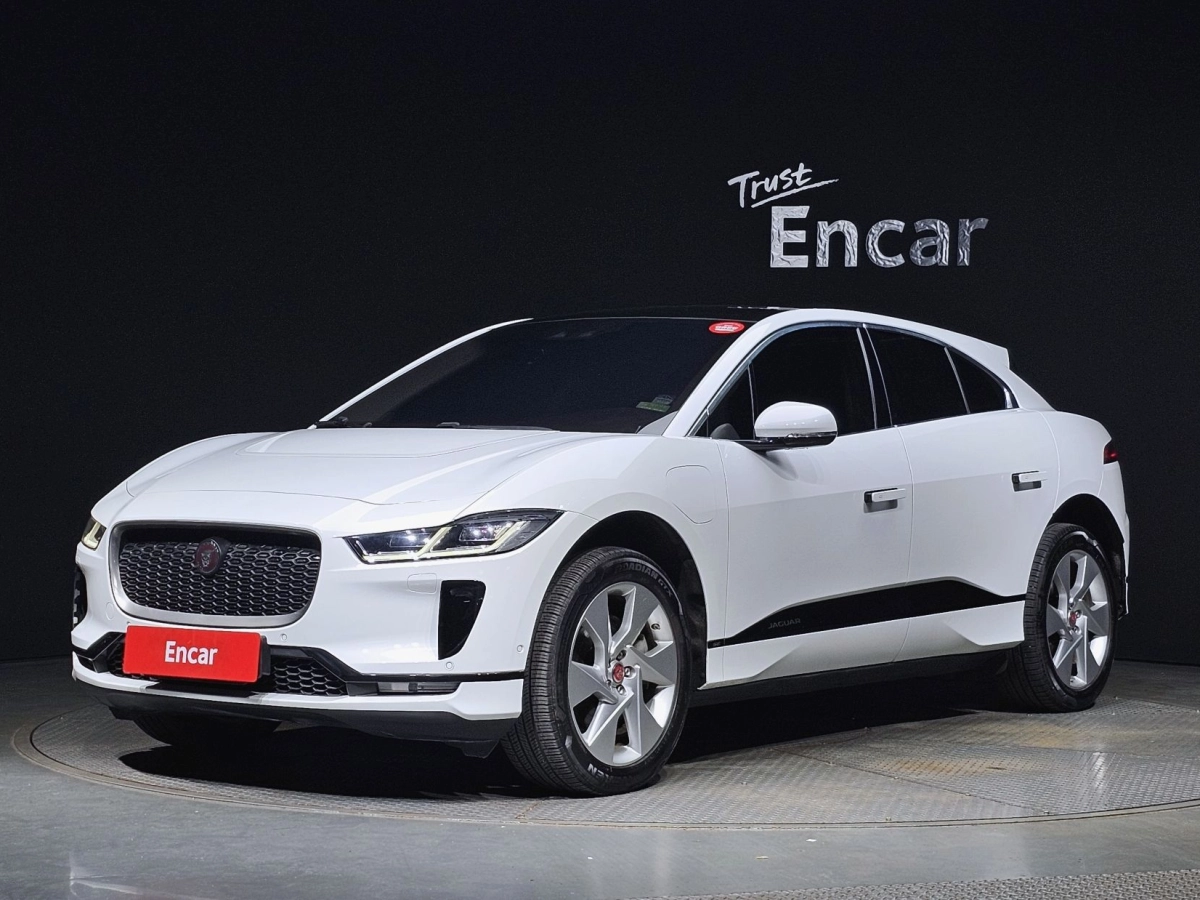 JAGUAR I-PACE