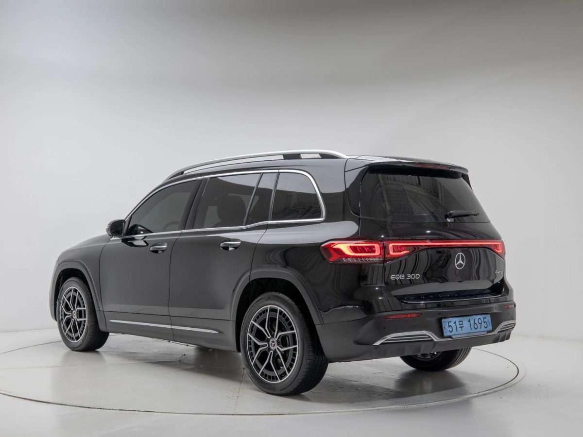 MERCEDES BENZ EQB X243