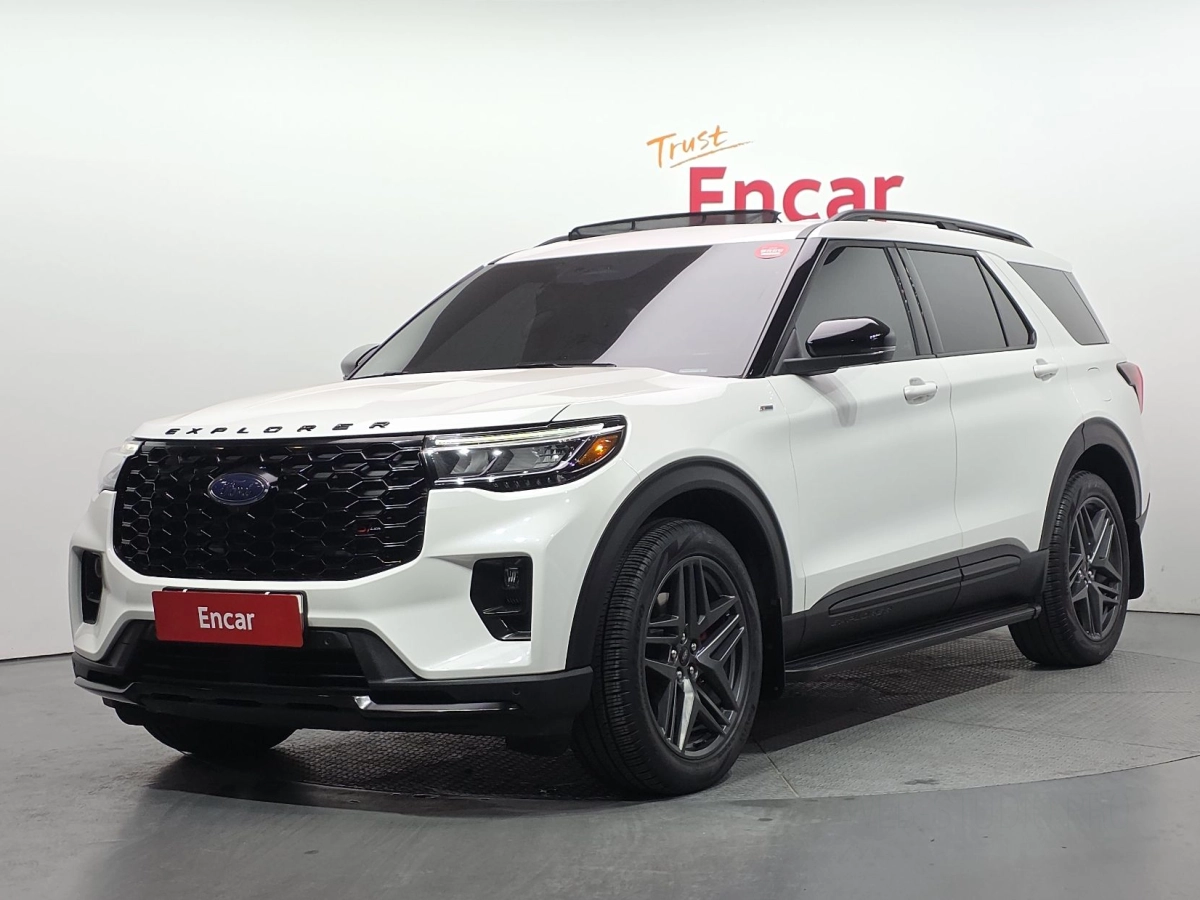 FORD EXPLORER  2025