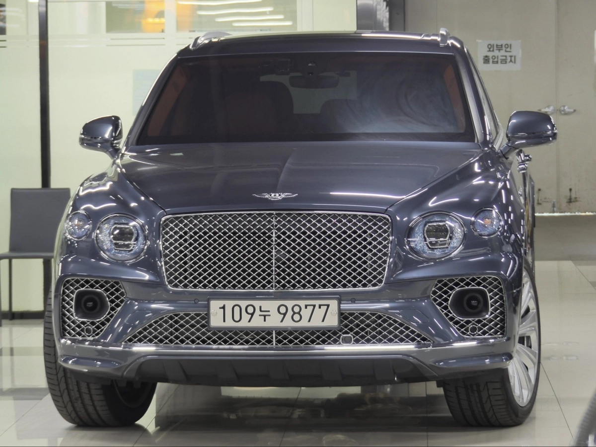 BENTLEY BENTAYGA  2021