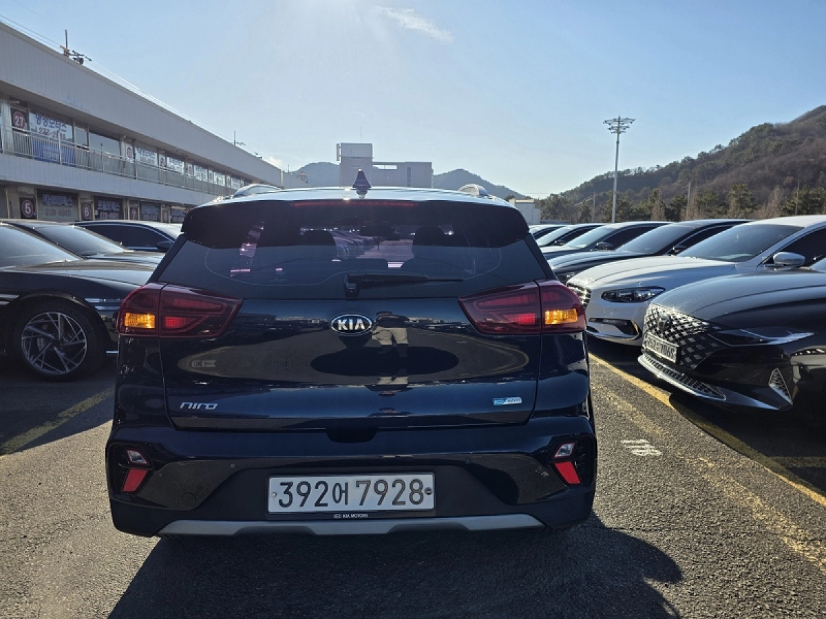 KIA NIRO