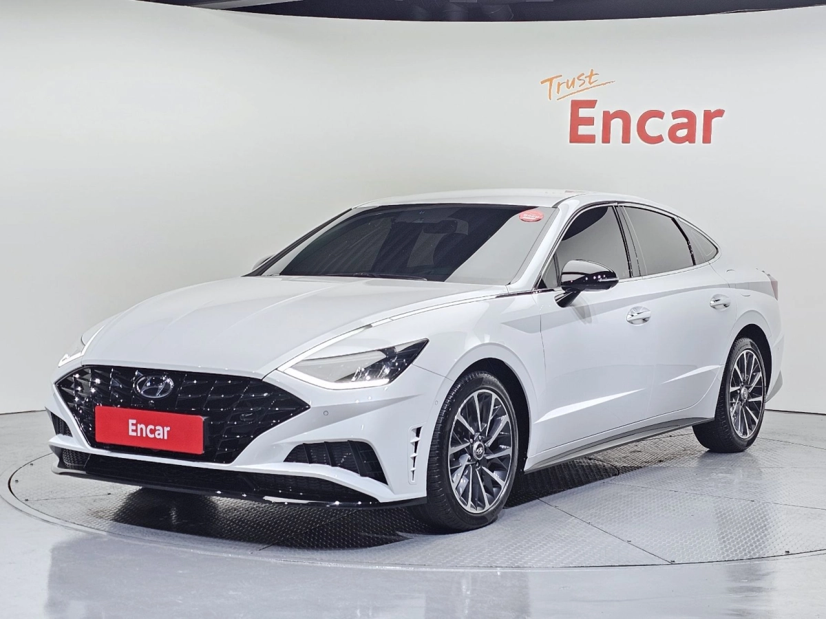 HYUNDAI SONATA DN8  2021
