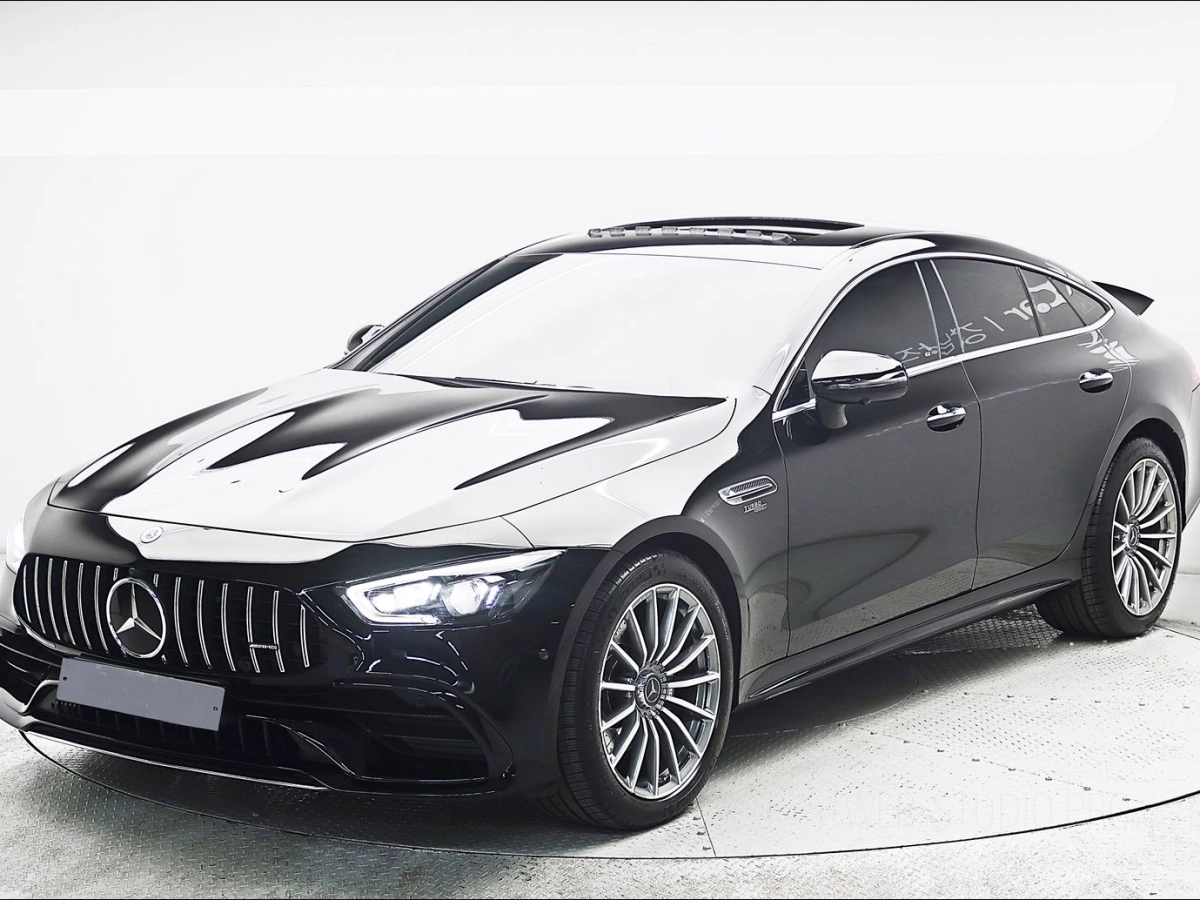 MERCEDES BENZ AMG GT