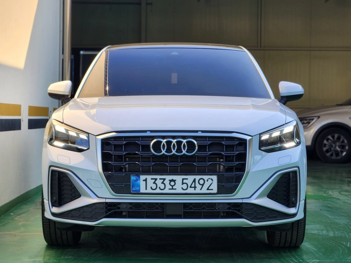 AUDI Q2