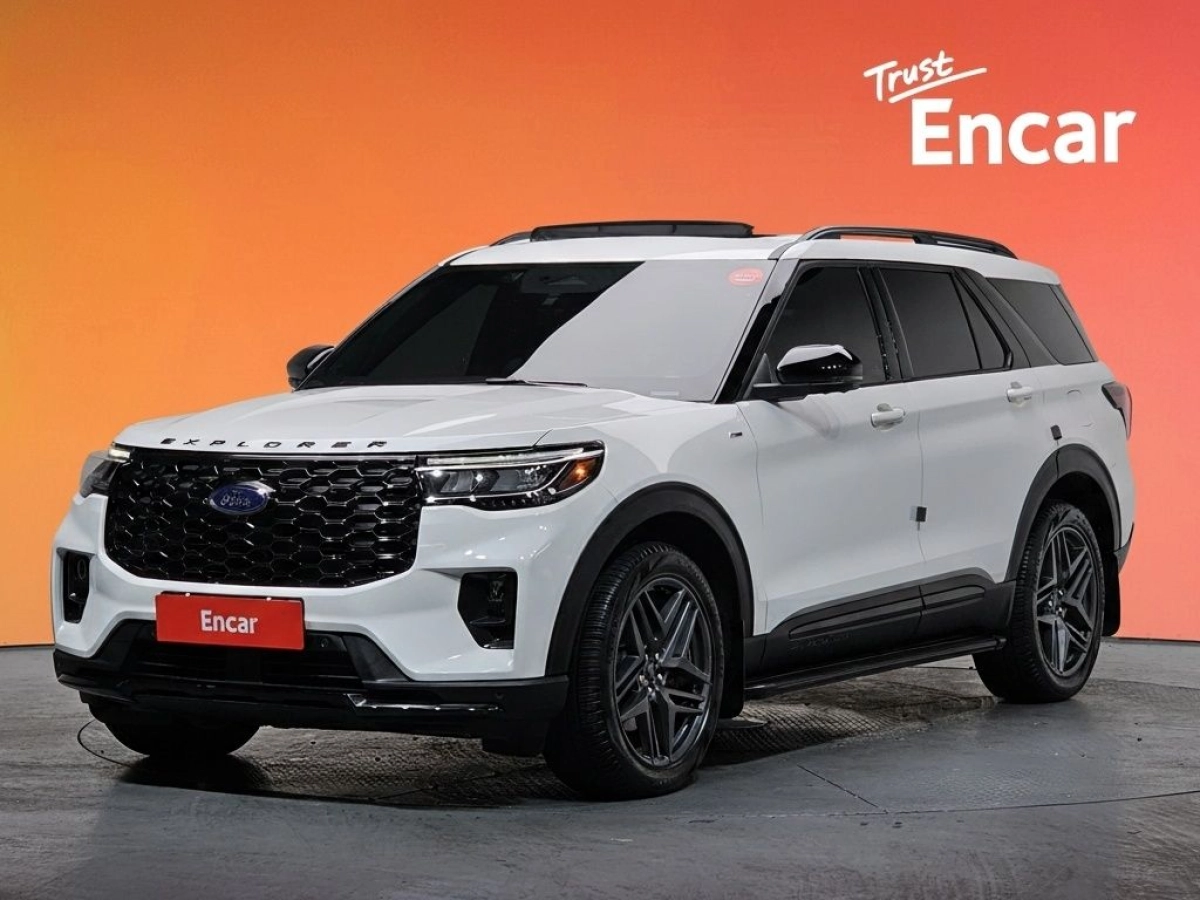 FORD EXPLORER  2025