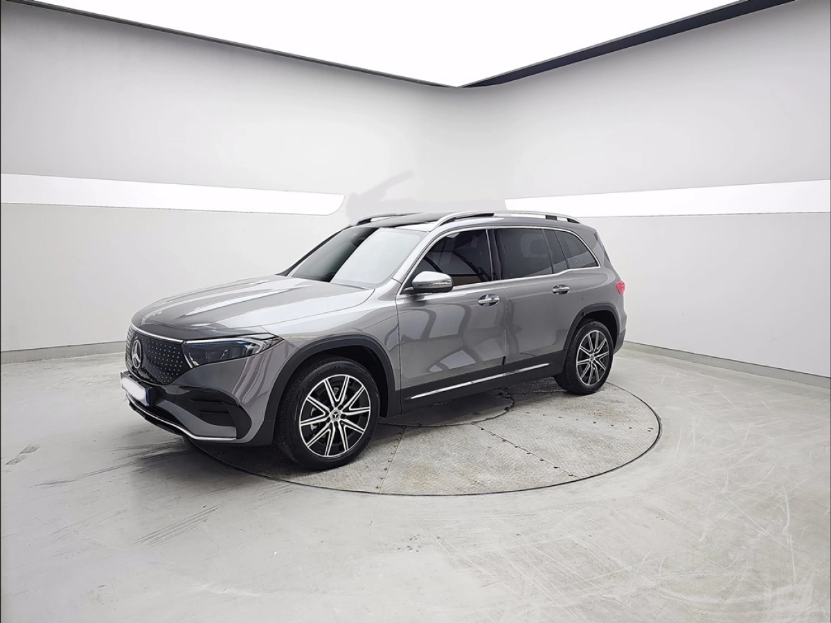 MERCEDES BENZ EQB X243  2024