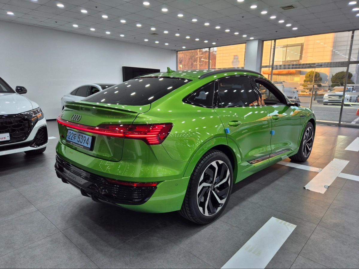 AUDI Q8 E-TRON GE