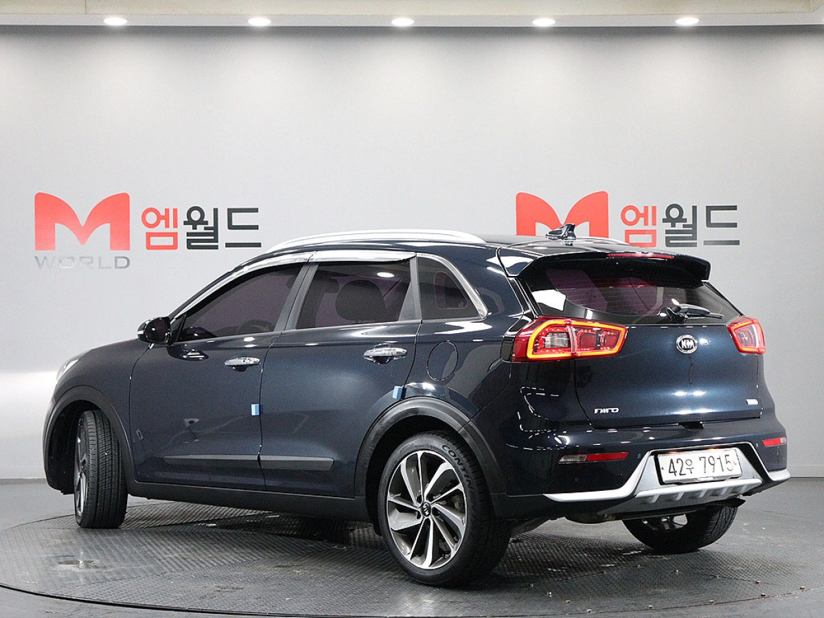 KIA NIRO