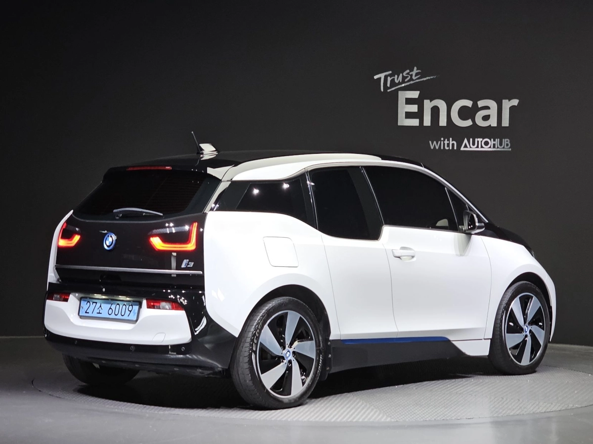 BMW I3
