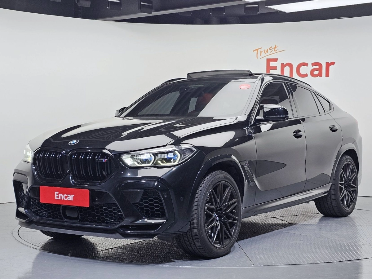 BMW X6M G06  2021