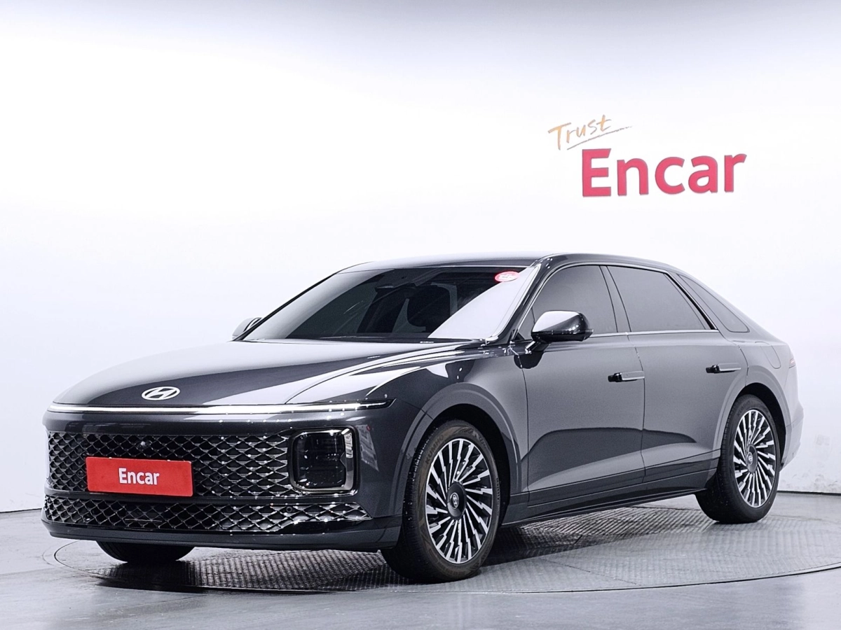 HYUNDAI GRANDEUR HYBRID GN7 2025