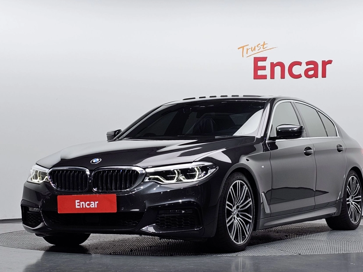 BMW 5-SERIES G30 2020