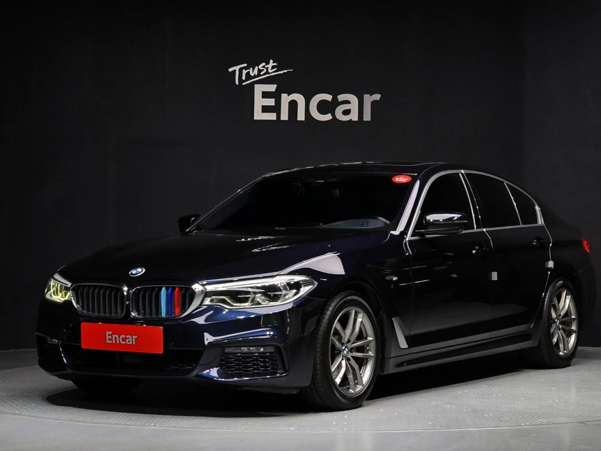 BMW 5-SERIES G30 2019