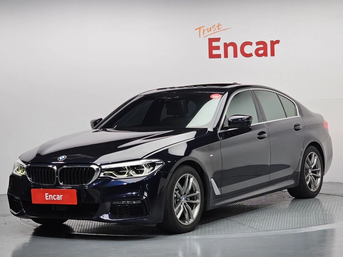 BMW 5-SERIES G30 2019