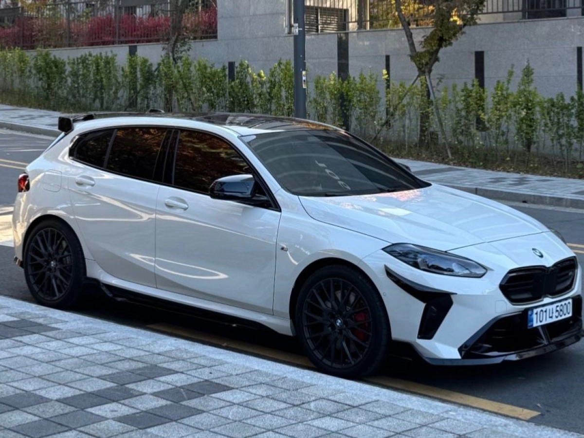 BMW 1-SERIES F70 2025