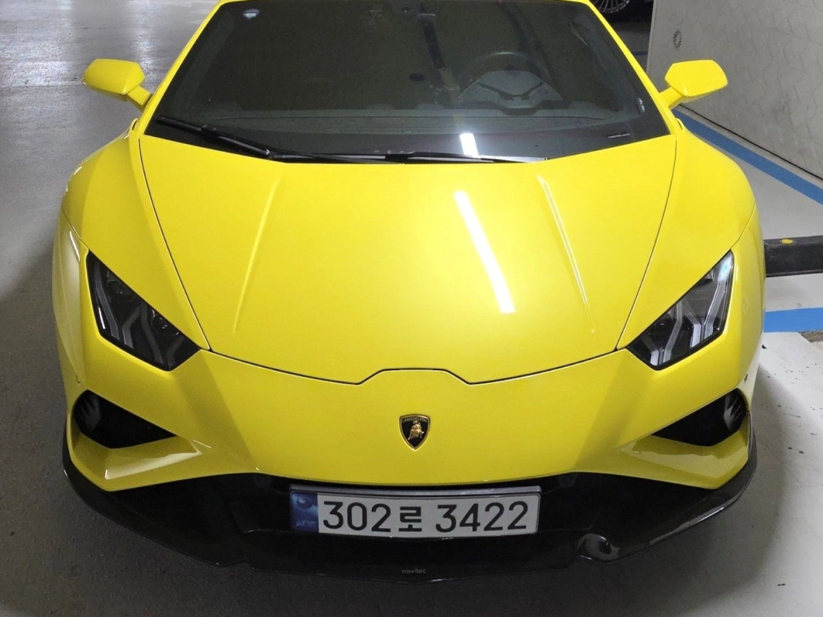 LAMBORGHINI HURACAN  2022